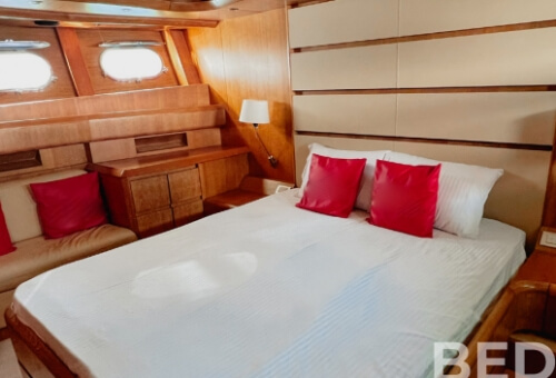 X16 92FT LUXURY YACHT - 4